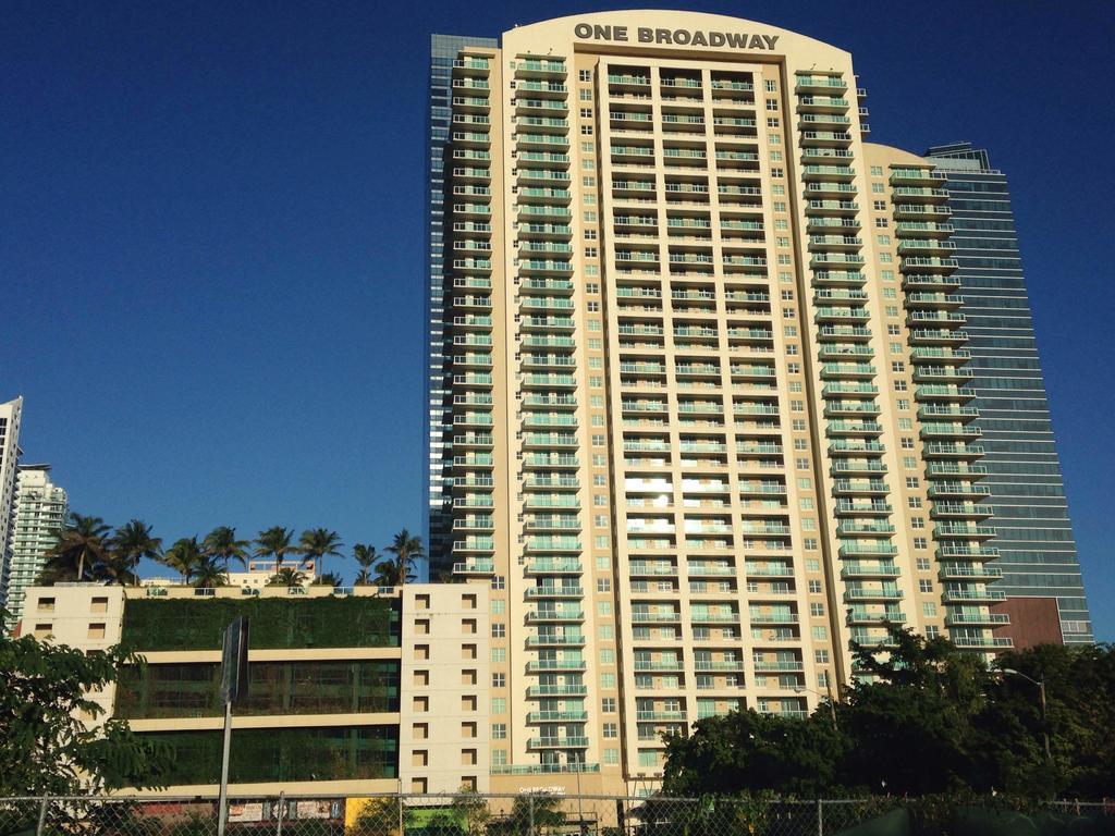 Lyx Suites At One Broadway In Brickell Miami Eksteriør billede