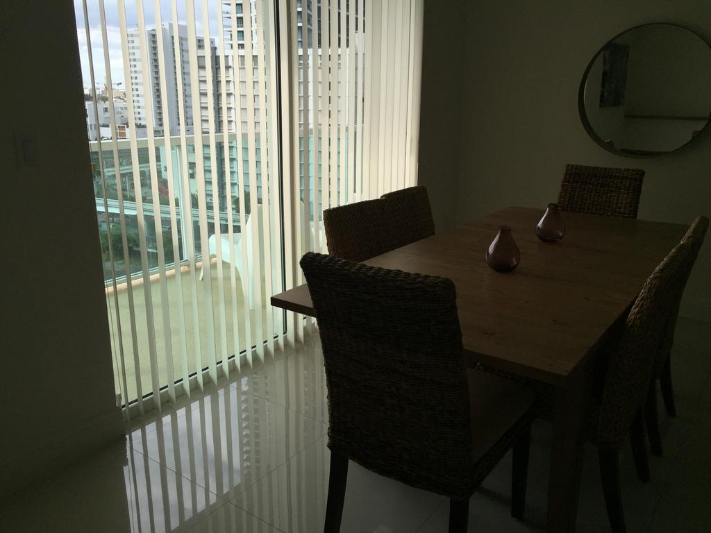 Lyx Suites At One Broadway In Brickell Miami Eksteriør billede