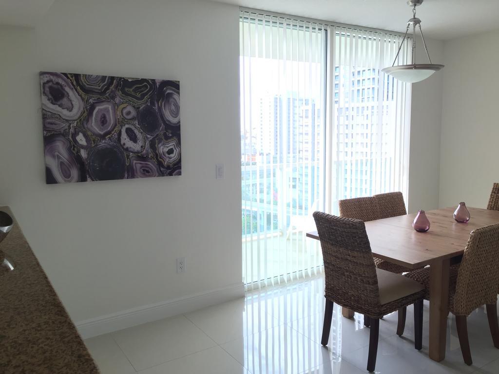 Lyx Suites At One Broadway In Brickell Miami Eksteriør billede