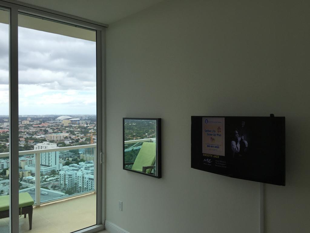 Lyx Suites At One Broadway In Brickell Miami Eksteriør billede