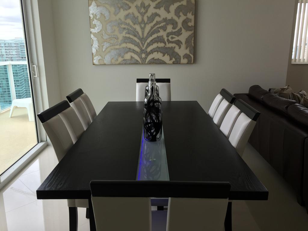 Lyx Suites At One Broadway In Brickell Miami Eksteriør billede