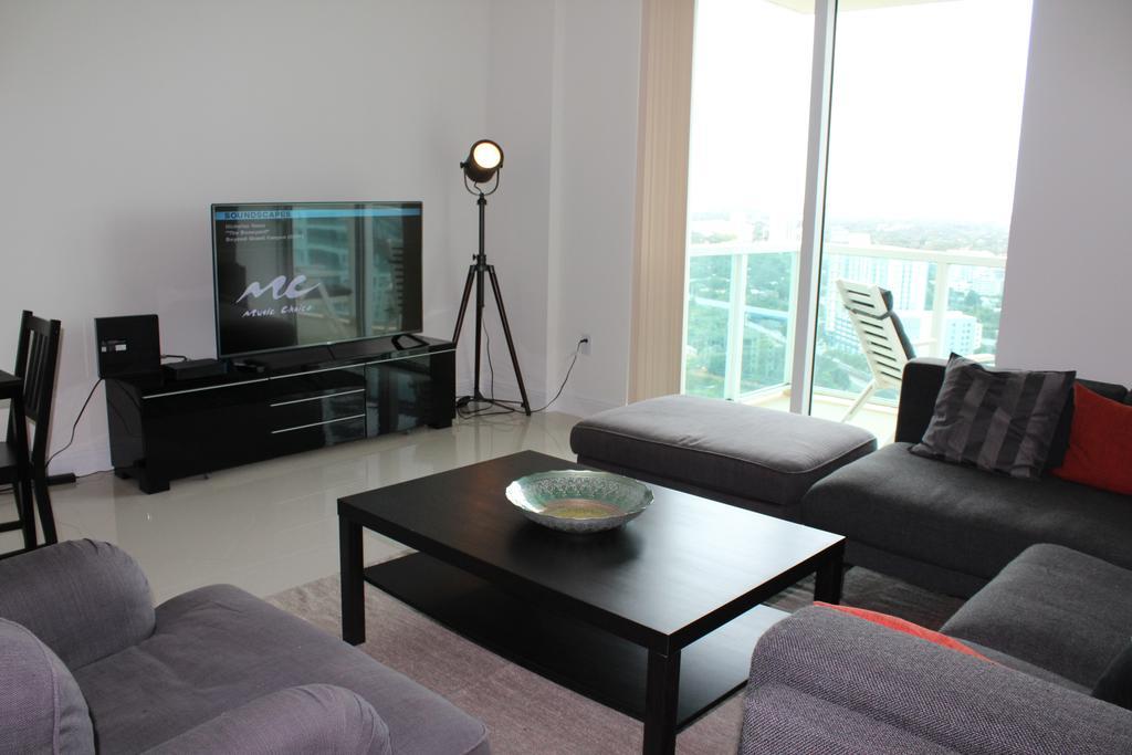 Lyx Suites At One Broadway In Brickell Miami Eksteriør billede