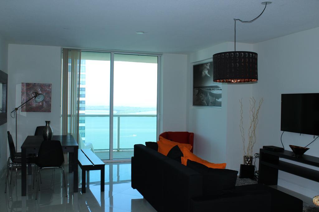 Lyx Suites At One Broadway In Brickell Miami Værelse billede