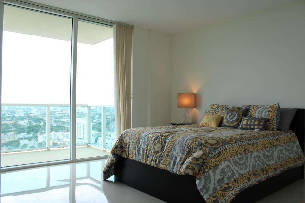Lyx Suites At One Broadway In Brickell Miami Eksteriør billede