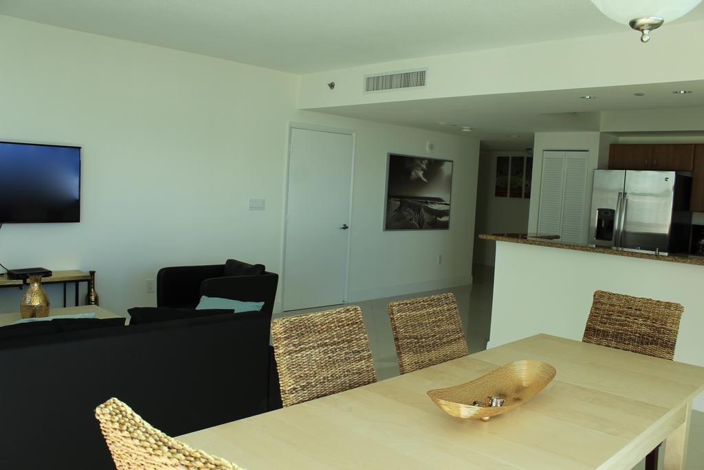 Lyx Suites At One Broadway In Brickell Miami Eksteriør billede