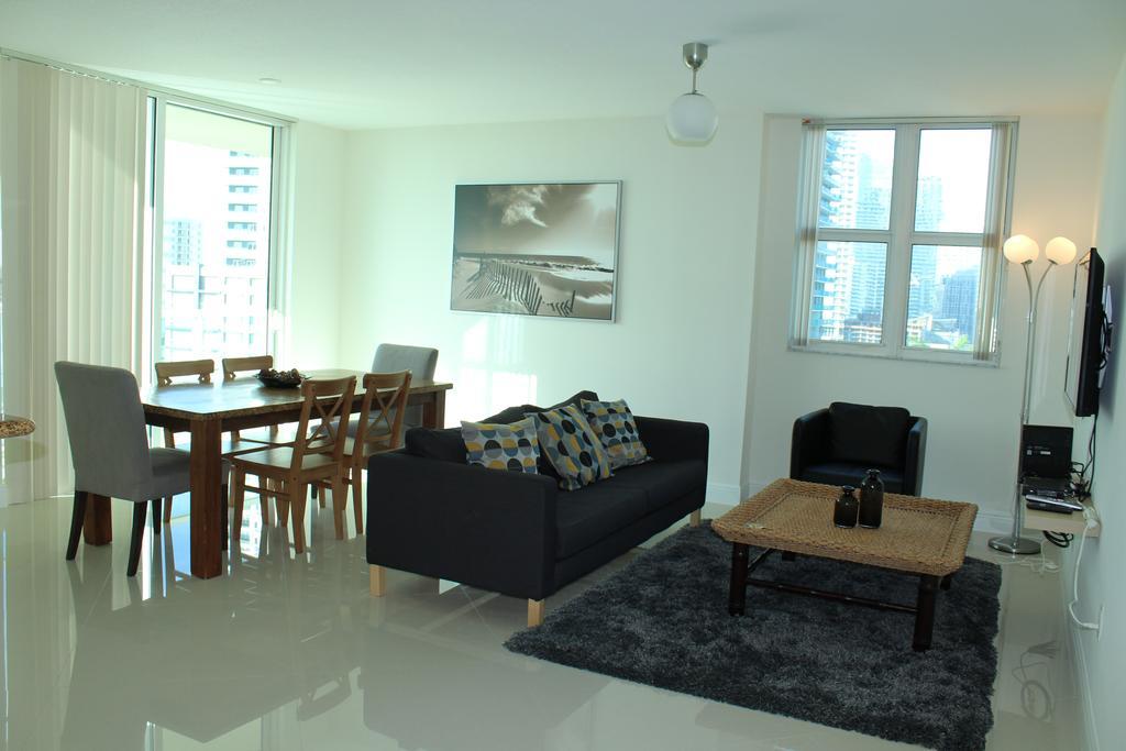 Lyx Suites At One Broadway In Brickell Miami Eksteriør billede