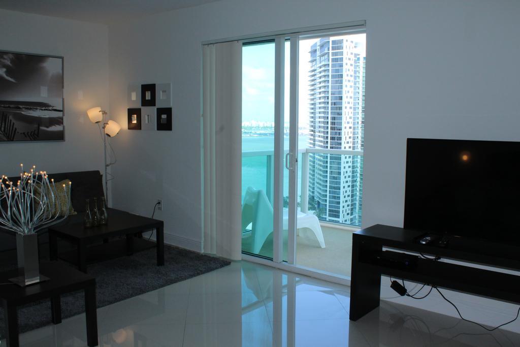 Lyx Suites At One Broadway In Brickell Miami Eksteriør billede