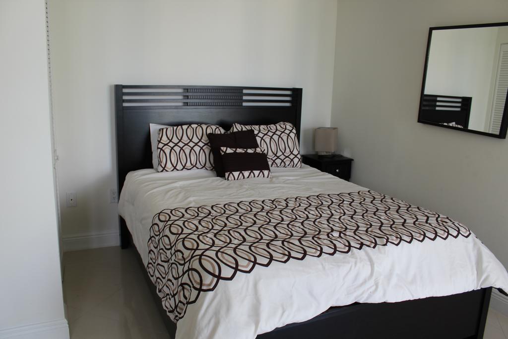 Lyx Suites At One Broadway In Brickell Miami Eksteriør billede