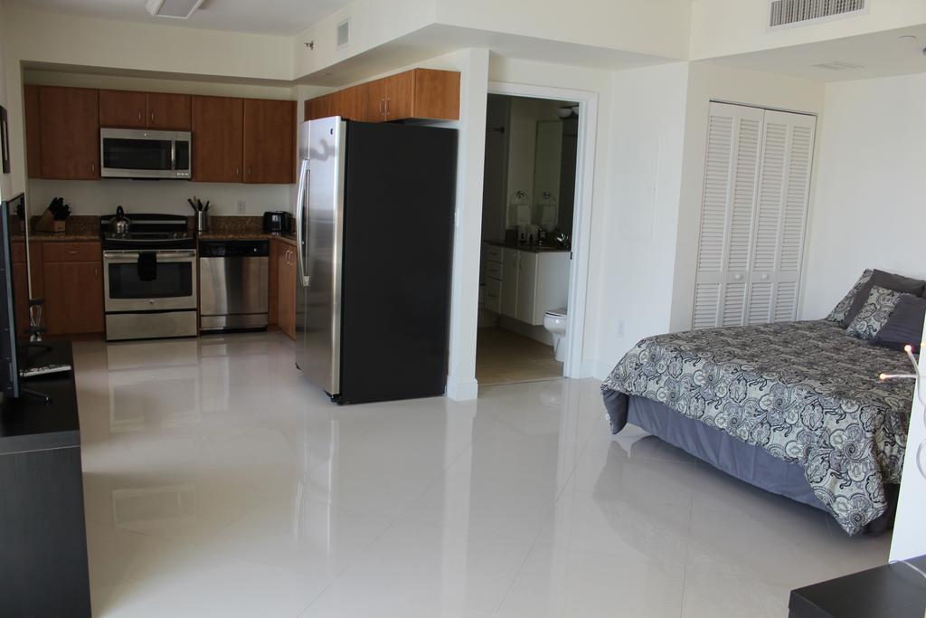 Lyx Suites At One Broadway In Brickell Miami Eksteriør billede